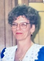 Carolyn  Currie