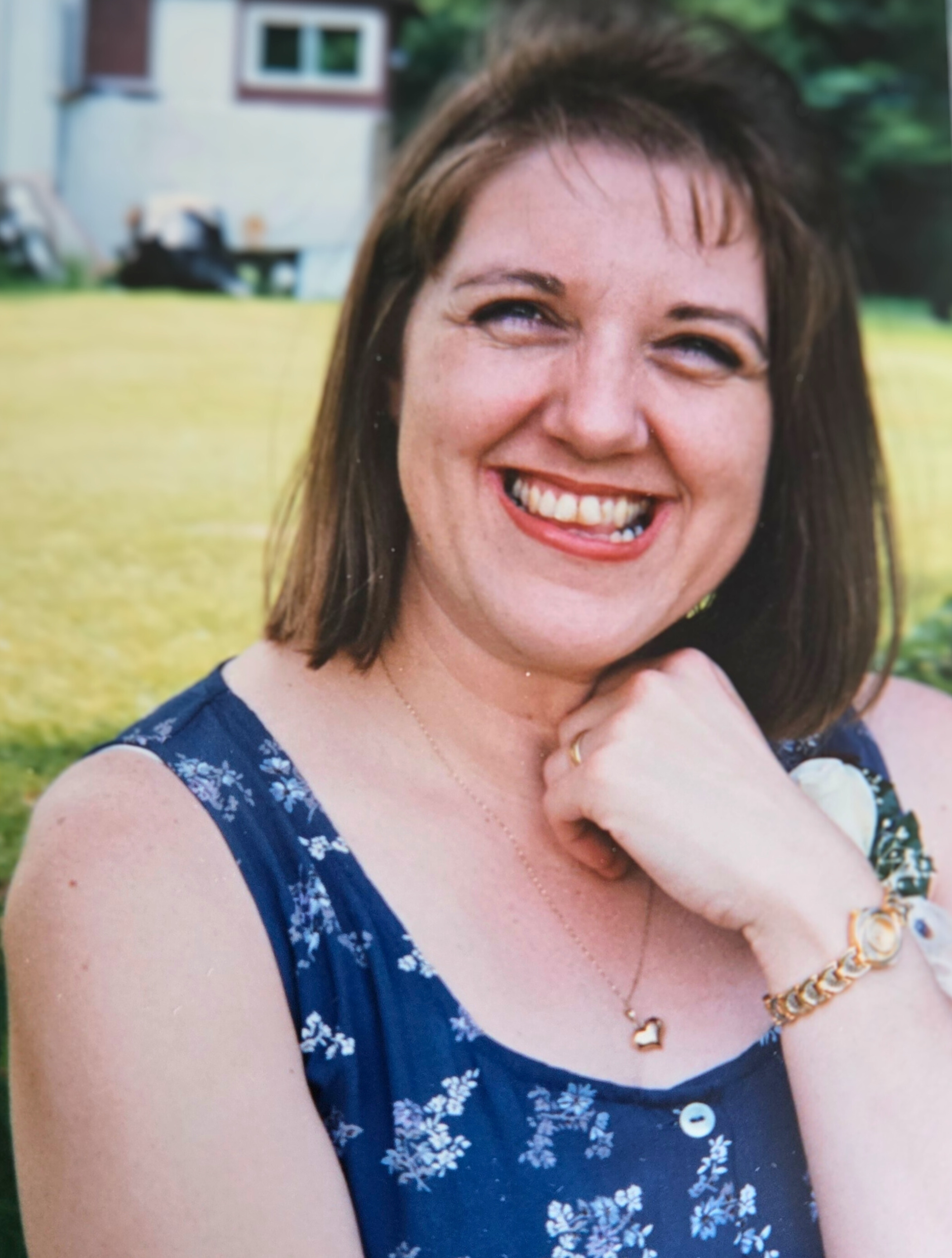 Lorraine Carr
